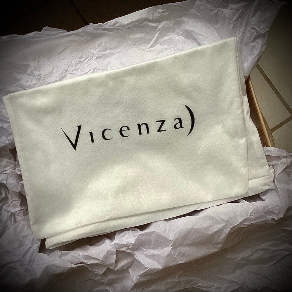 NIB VICENZA Shoes. Sz 39 - Picture 9 of 9
